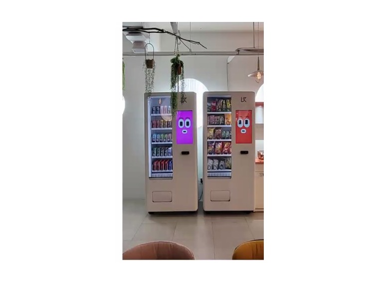 카페형 매장 무인자판기 적용 사례